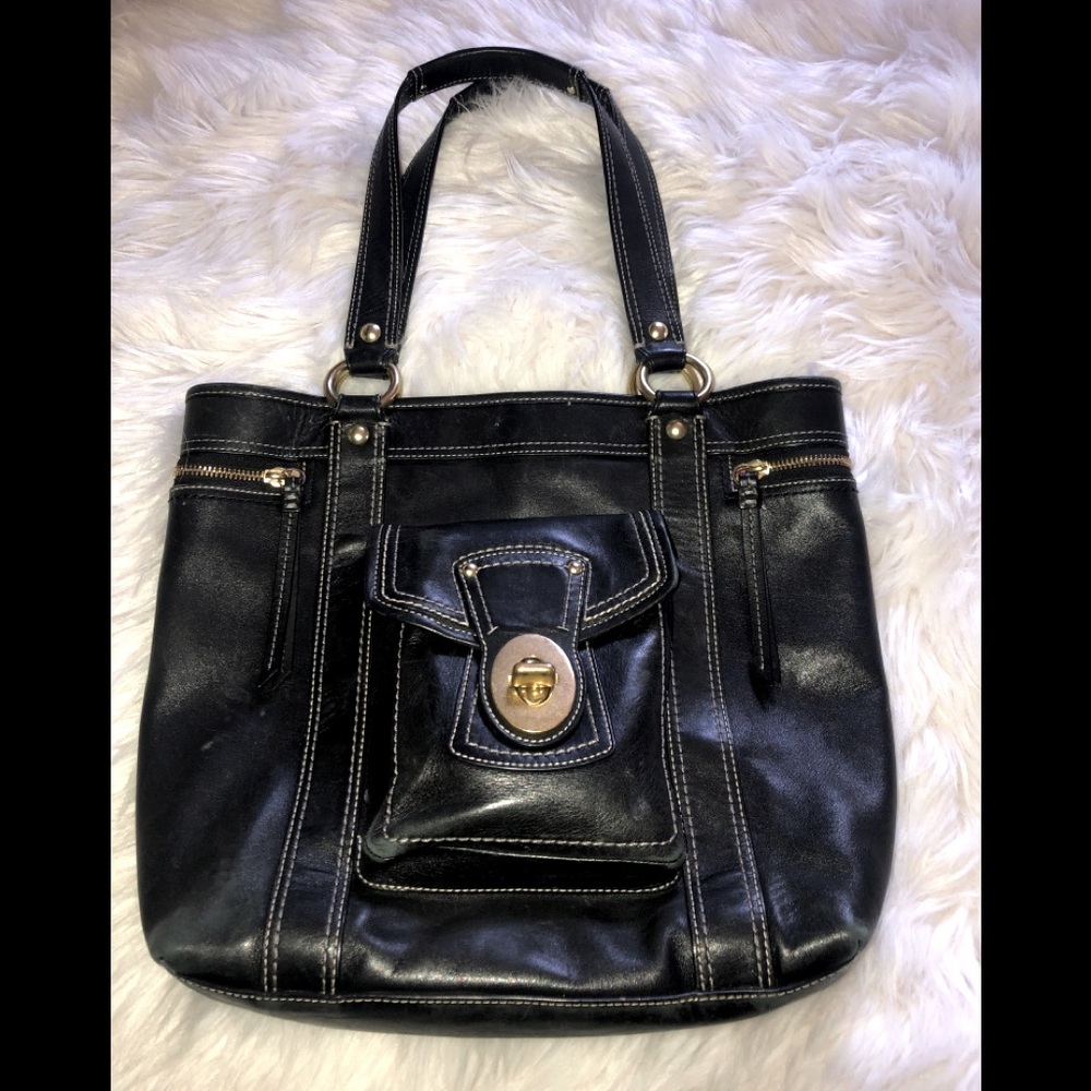 Vintage Coach Tote Black leather and Deep Pink logo Lining. VGUC